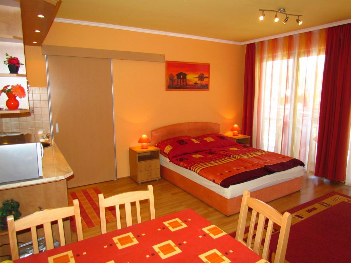 Balaton Wellness Apartman Siofok Bagian luar foto