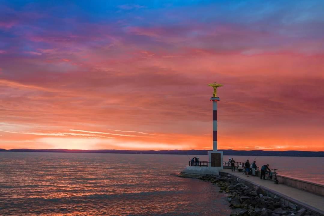 Balaton Wellness Apartman Siofok Bagian luar foto